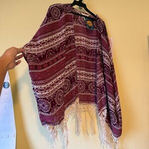 Detailed purple & white pattern kimono coverup